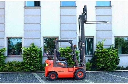  Бензиновый погрузчик LONKING LG15GLT 1,5т 3,0 м Nissan арт. 710152 низкие цены 