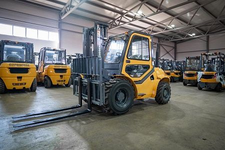  Внедорожный погрузчик GOODSENSE FD30G-X3 3,0М 3,0Т 4WD XINCHAI АРТ 10200001 низкие цены 